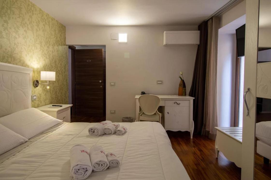 Porta Nazionale Dependance Bed & Breakfast โนโต ภายนอก รูปภาพ